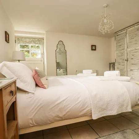 Holiday home Trevoole Barn